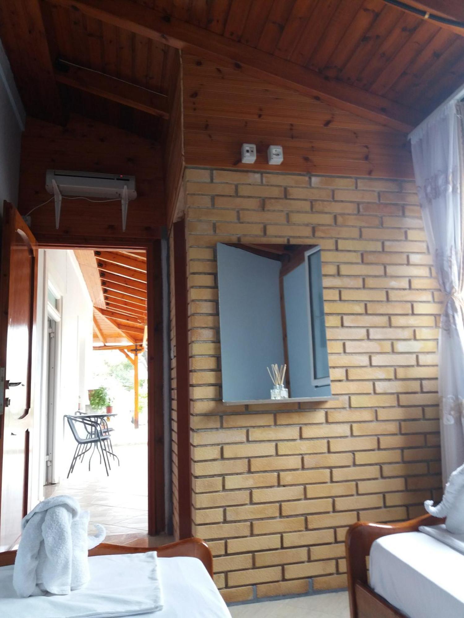 Sunset Guest House Himarë Exterior foto